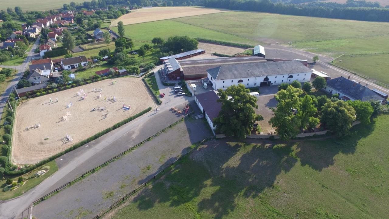 Penzion Jizdarna Sucha Litomysl Luaran gambar